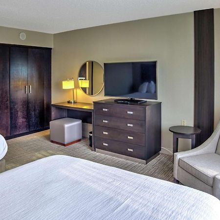 Embassy Suites By Hilton Indianapolis North Екстер'єр фото