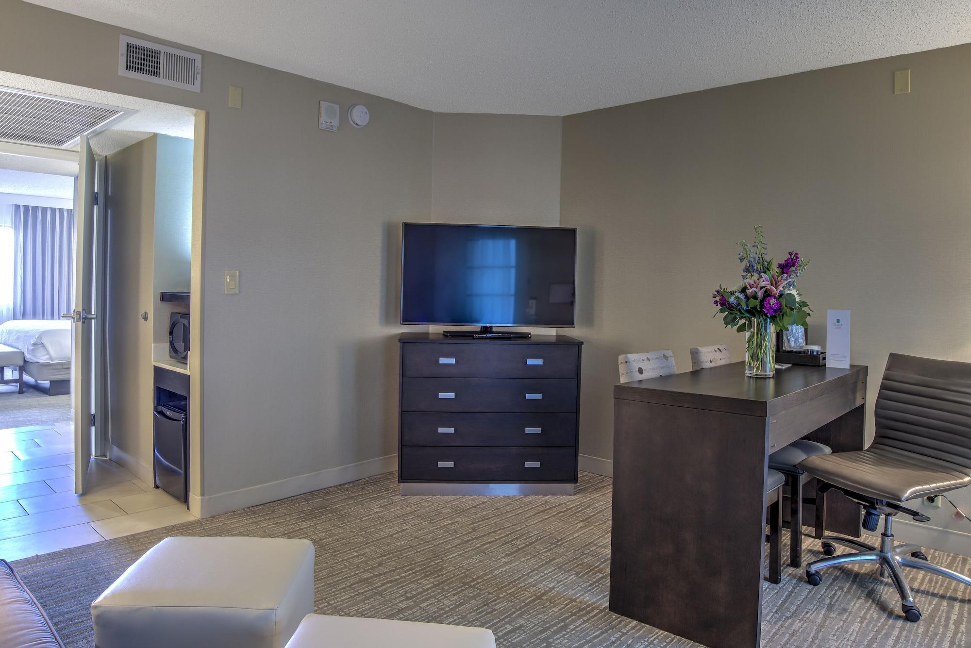 Embassy Suites By Hilton Indianapolis North Екстер'єр фото