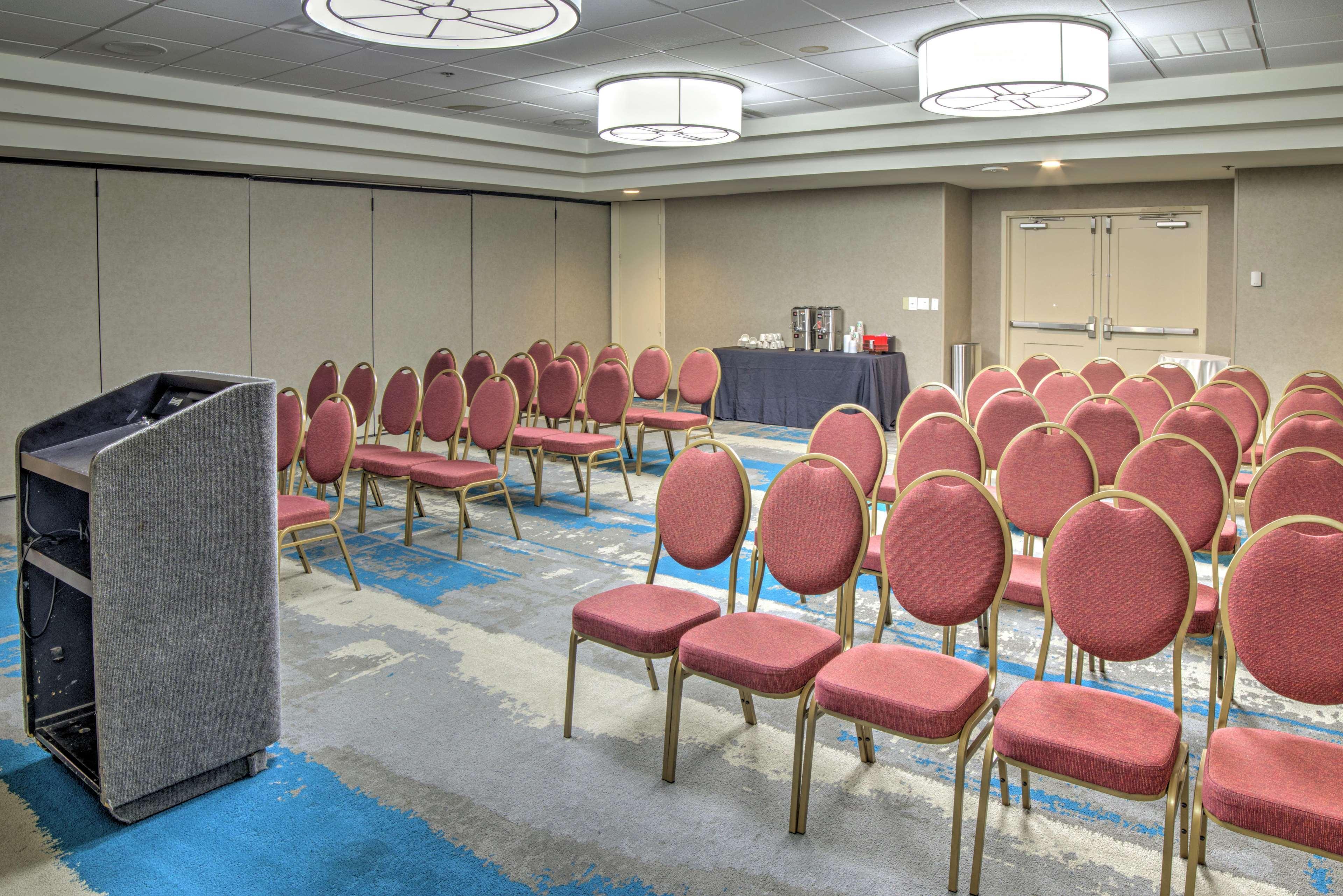 Embassy Suites By Hilton Indianapolis North Екстер'єр фото
