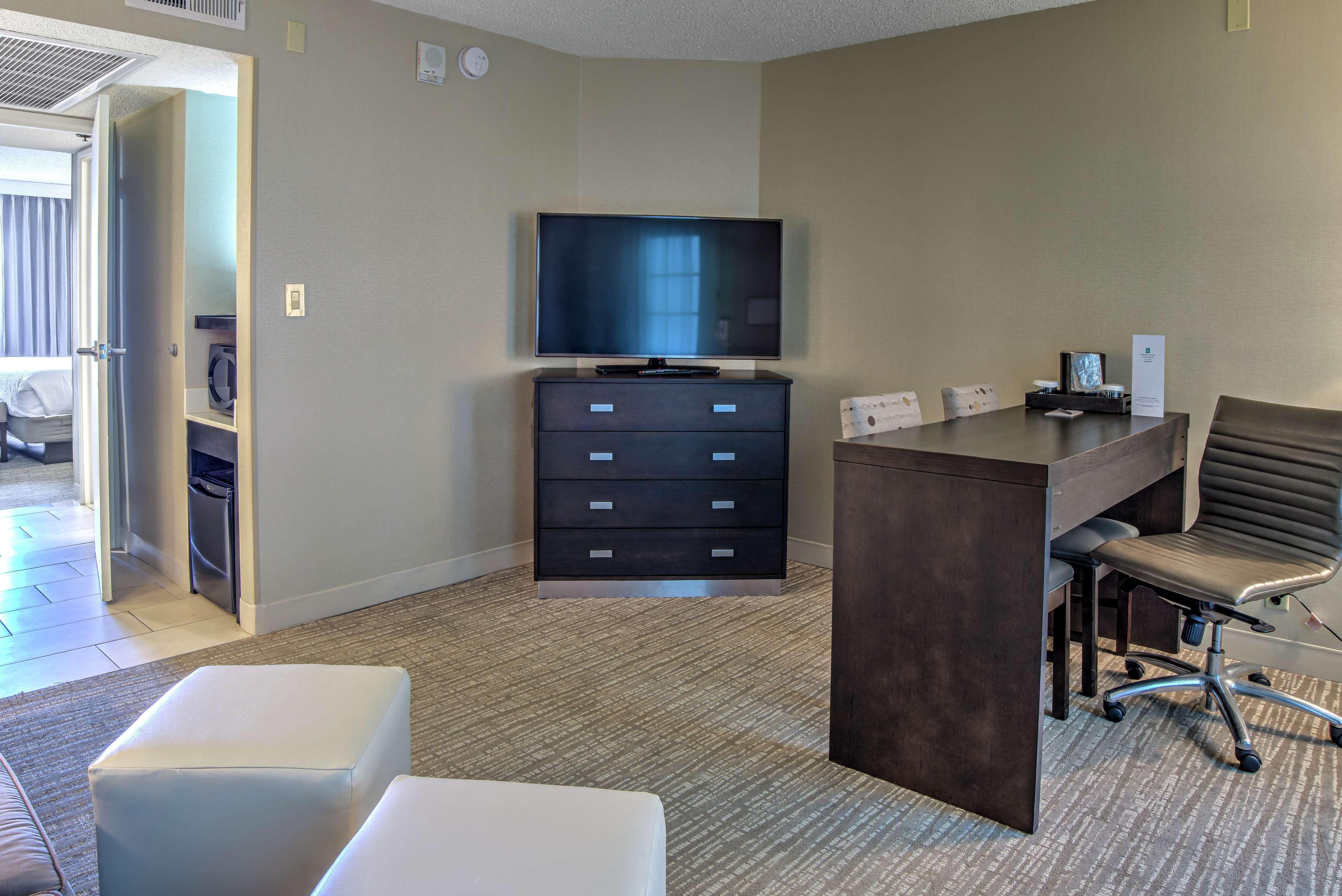 Embassy Suites By Hilton Indianapolis North Екстер'єр фото